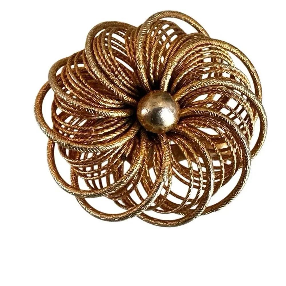 Vintage Gold-Tone Swirl Wire Loop Brooch